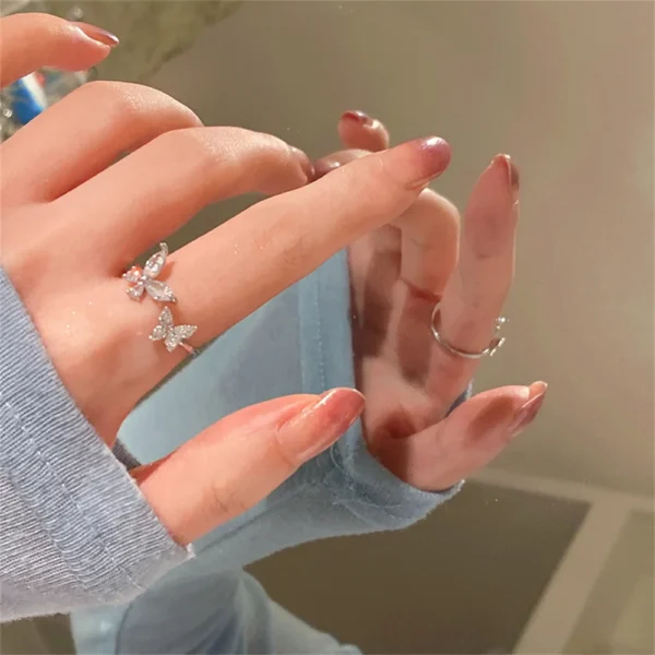 Fashion Adjustable Open Acrylic Crystal Butterfly Ring For Women Kpop Silver Color Zircon Finger Ring Party Jewelry Wholesale - Image 3