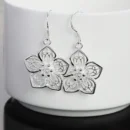 Hot High Quality Retro Pretty Flowers Silver color Earrings for women Fashion luxury party wedding Jewelry fine gifts