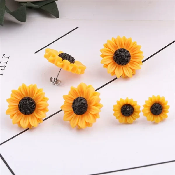 Cartoon Sunflower Earings for Women Fashion Big Sun Flower Statement Earring Korean Studs Jewelry Best Friend Gifts